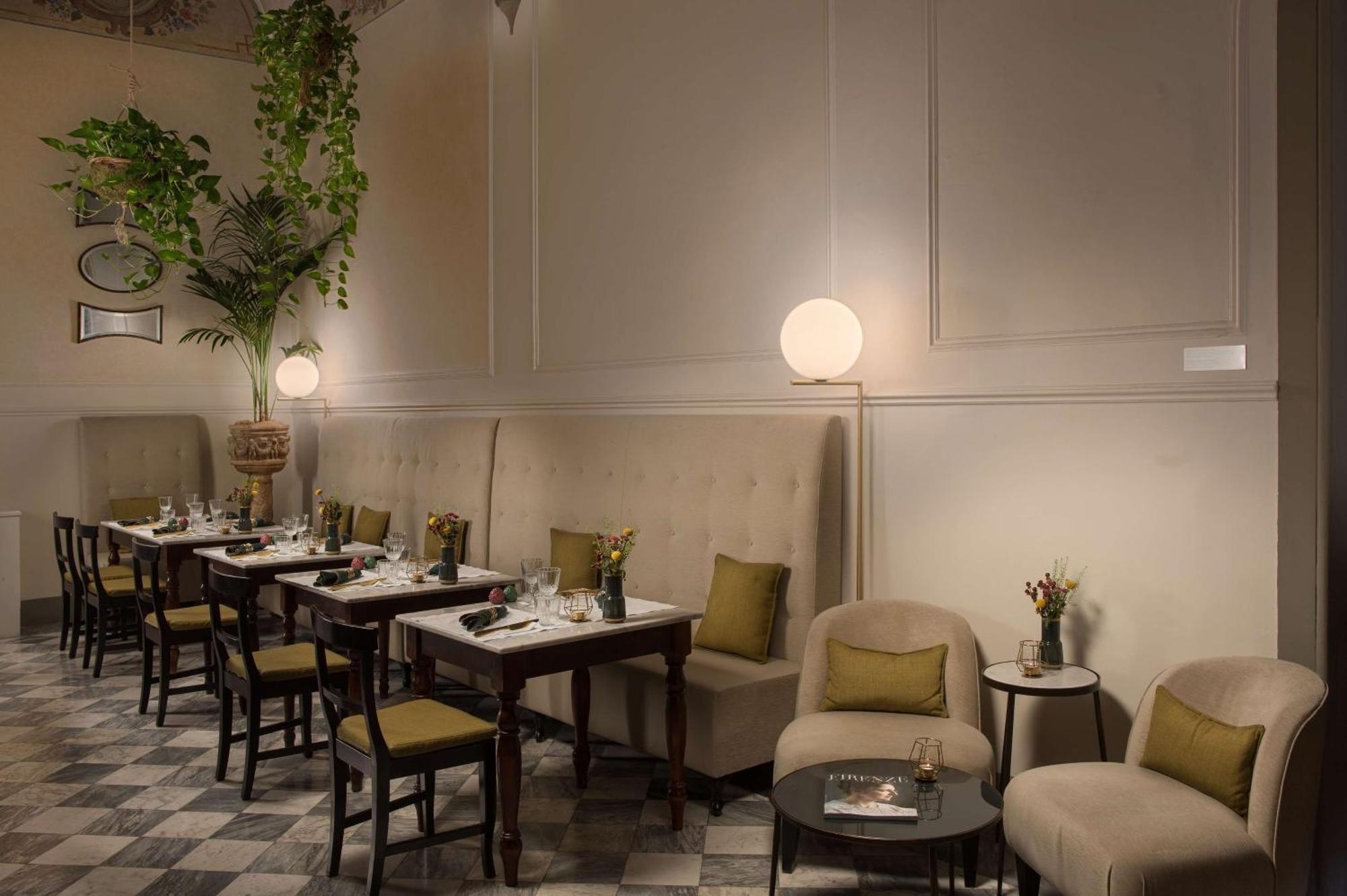 Hotel Nh Collection Porta Rossa Florenz
