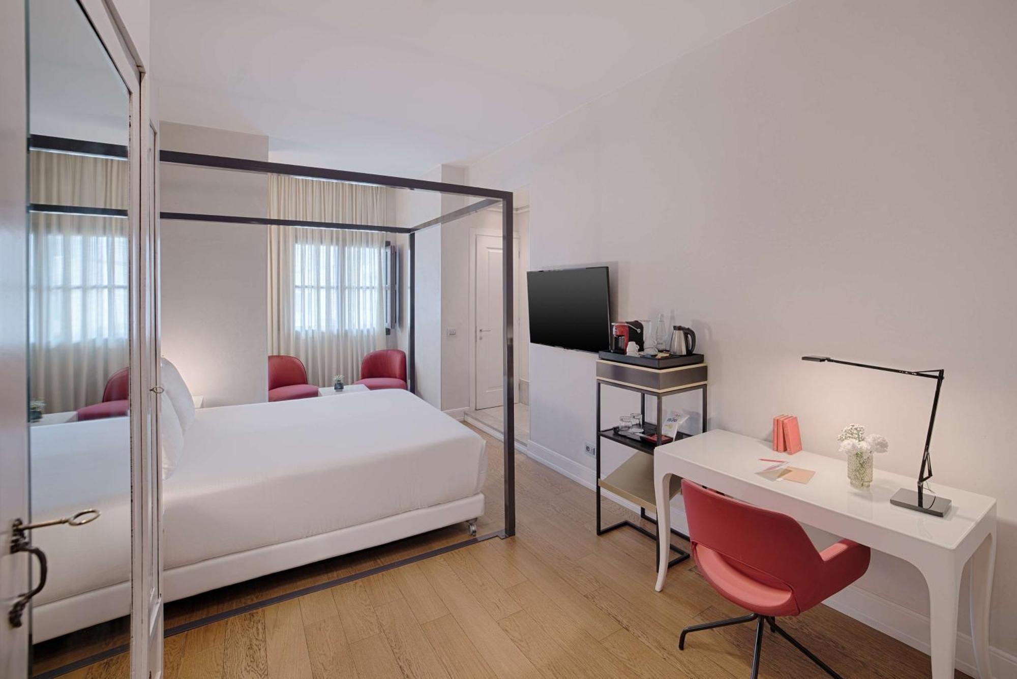Hotel Nh Collection Porta Rossa Florenz
