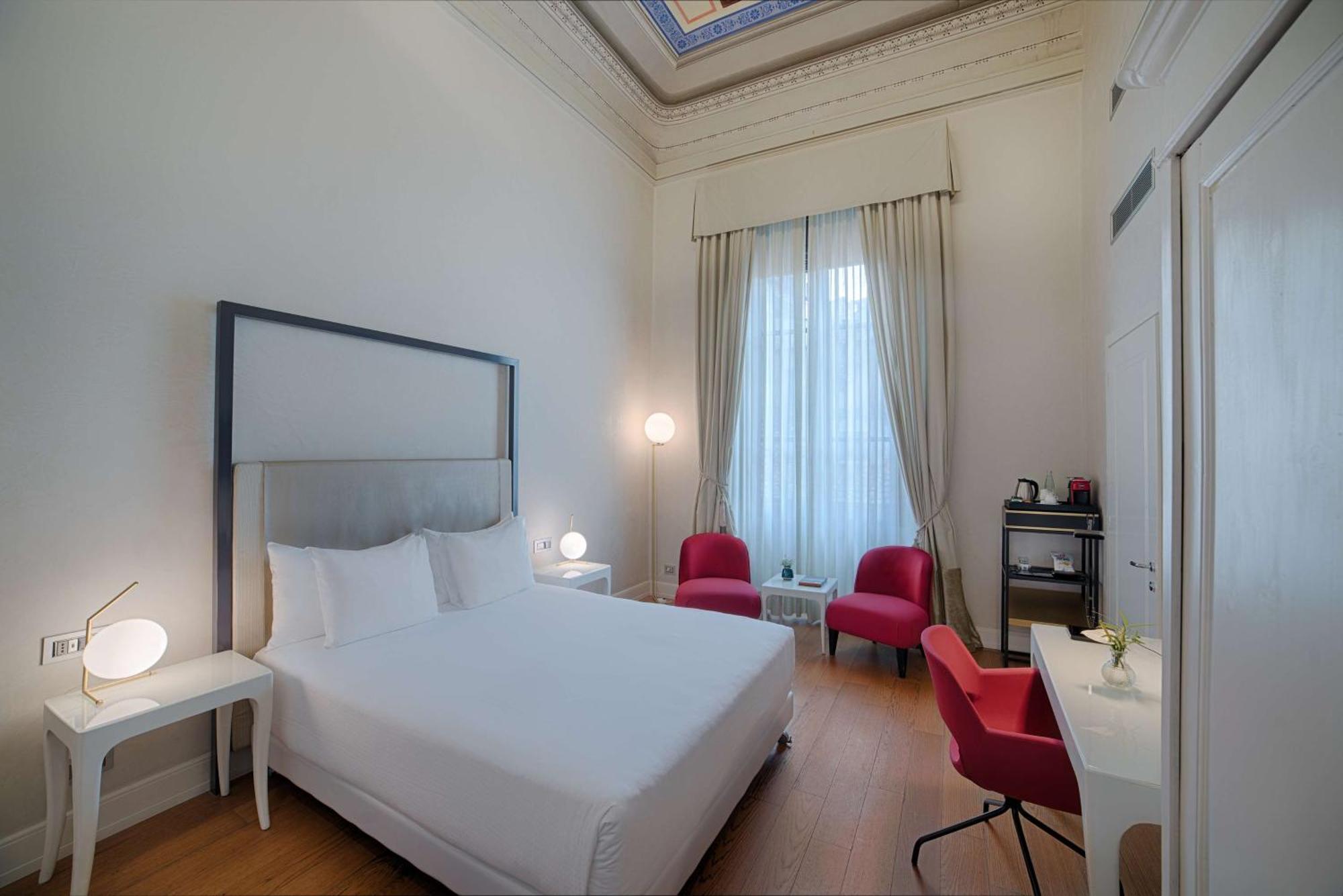 Nh Collection Porta Rossa 5* Florenz