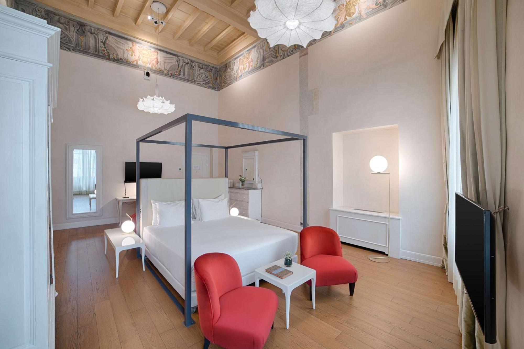 Hotel Nh Collection Porta Rossa Florenz