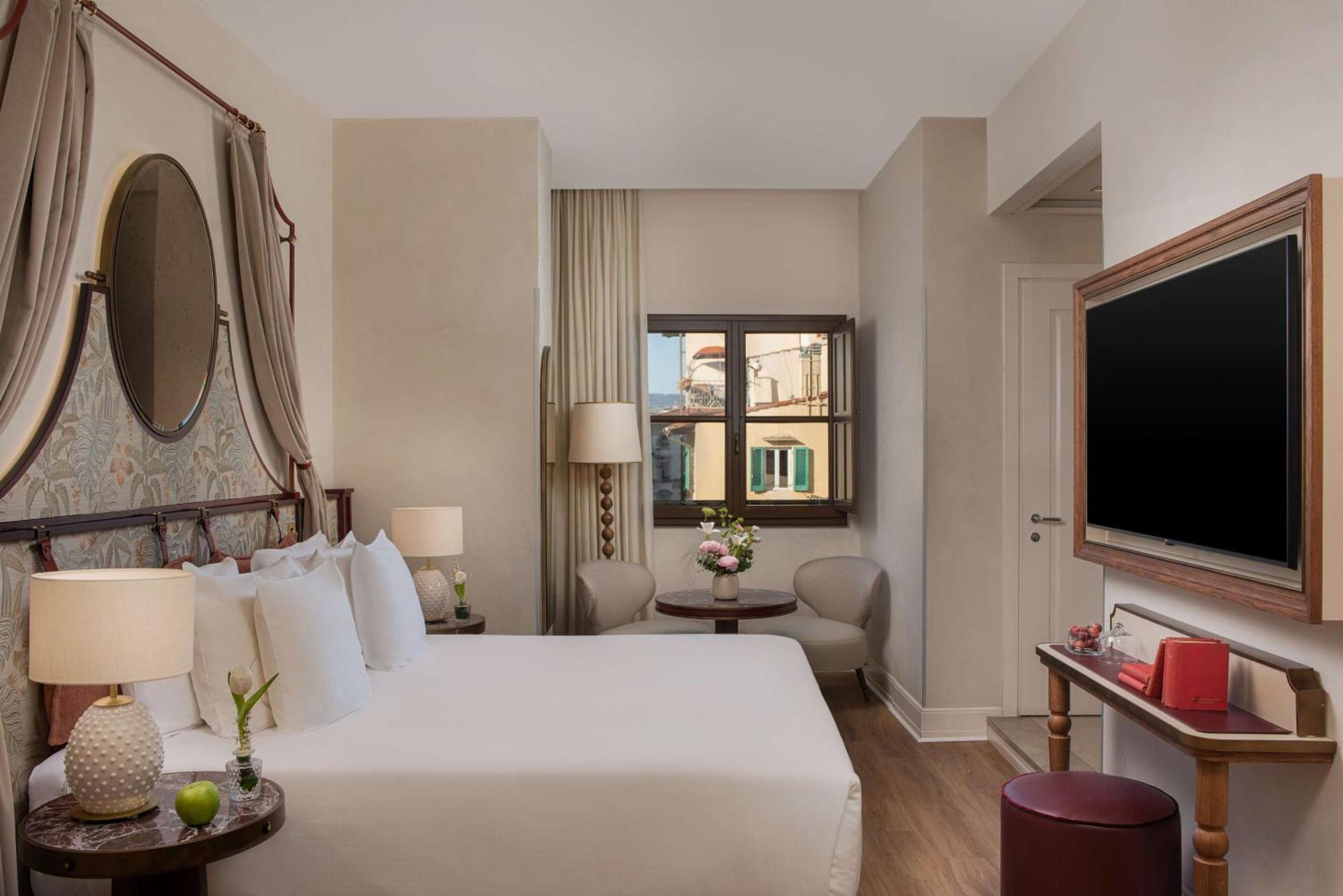 Hotel Nh Collection Porta Rossa Florenz